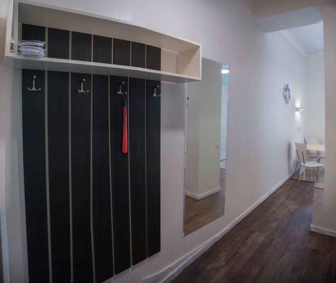 Tbilisi Apartment Tennis Court المظهر الخارجي الصورة